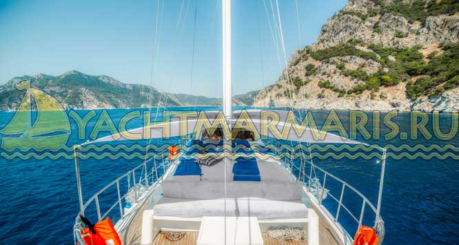 Rent a boat in Marmaris with a captain for a boat trip